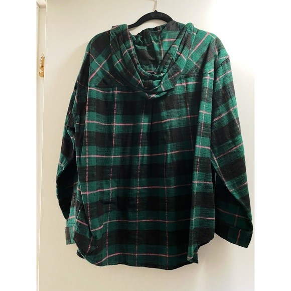 MAURICES Green Plaid Hooded Flannel Top - Picture 4 of 5